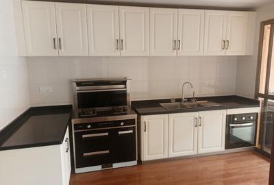 3 Bed Apartment with Swimming Pool in Kilimani