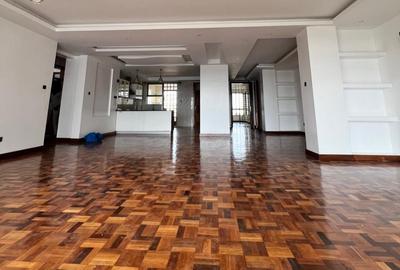 3 Bed Apartment with En Suite at Othaya Road - 3