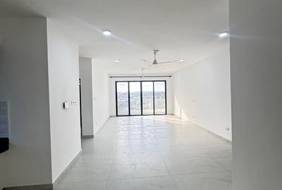 3 Bed Apartment with En Suite at Off Links Road - 2