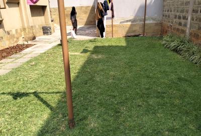 5 Bed Townhouse with En Suite in Lavington - 3