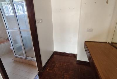Office with Service Charge Included in Kileleshwa - 4