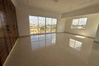 3 Bed Apartment with En Suite at Kenyatta Road