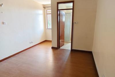 3 Bed Apartment with En Suite in Kilimani - 3