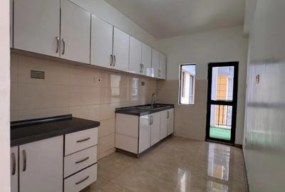2 Bed Apartment with Swimming Pool in Kilimani - 4