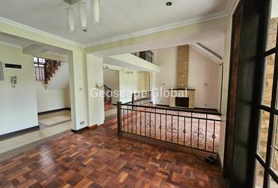 4 Bed House with En Suite in Rosslyn - 3