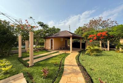 3 Bed Villa with En Suite at Ukunda - 4