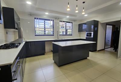 4 Bed Villa with En Suite in Kiambu Road - 4