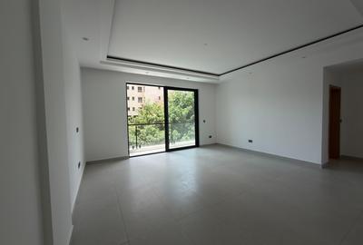 2 Bed Apartment with En Suite in Brookside - 2
