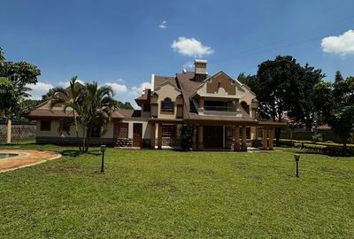 5 Bed House with En Suite in Runda - 2