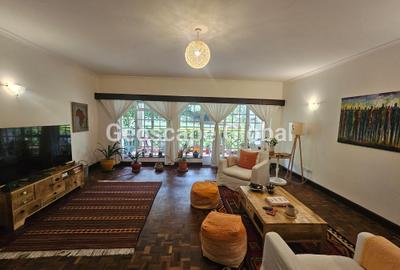3 Bed Apartment with En Suite in Lavington - 2