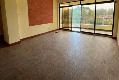 1 Bed Apartment with En Suite in Kilimani - 3