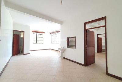 4 Bed Townhouse with En Suite in Spring Valley - 4
