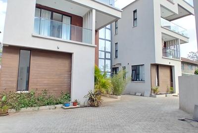 5 Bed Townhouse with En Suite at Lavington Green - 2