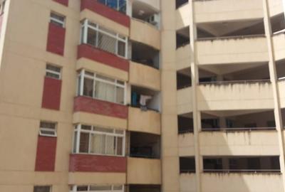 3 Bed Apartment with En Suite in Rhapta Road