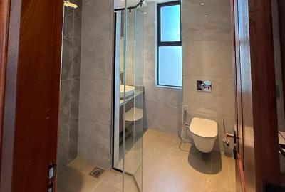 3 Bed Apartment with En Suite in Riverside - 3