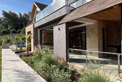 4 Bed Villa with En Suite in Runda - 3