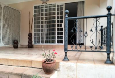 3 Bed Townhouse with En Suite in Spring Valley - 4