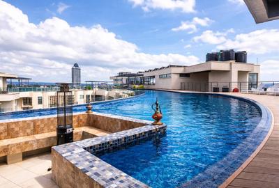 Serviced 3 Bed Apartment with En Suite in Riverside - 2