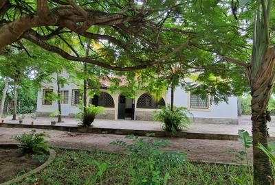 3 Bed House with En Suite at Kanamai - 2
