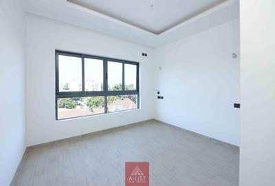2 Bed Apartment with En Suite at Valley Arcade - 3