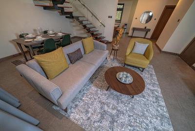 Serviced 2 Bed Apartment with En Suite in Spring Valley - 3