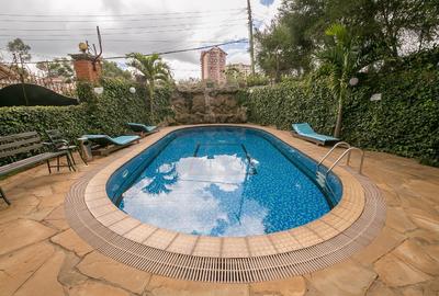 1 Bed Apartment with En Suite in Kilimani - 4