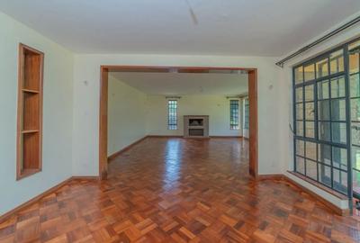 4 Bed Townhouse with En Suite in Runda - 2