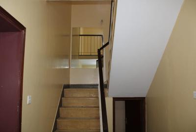 4 Bed Townhouse with En Suite at Riverside Drive - 2