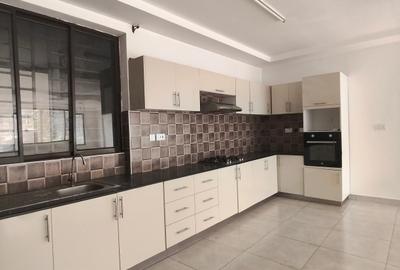2 Bed Apartment with En Suite at Parklands