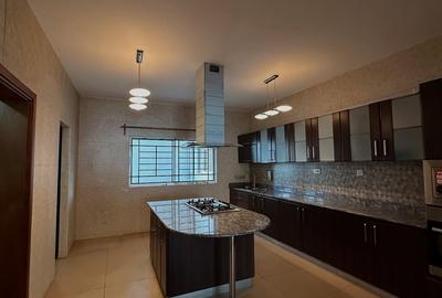 3 Bed Apartment with En Suite at Gatundu Road - 3
