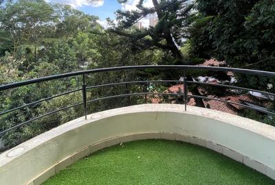 3 Bed Apartment with En Suite at Hatheru Road - 2