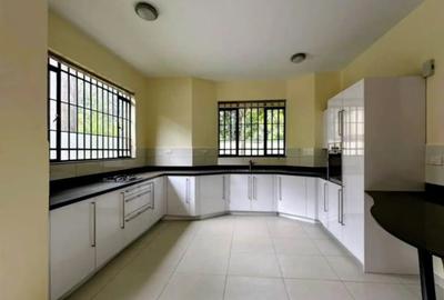 5 Bed Townhouse with En Suite at Lavington Green - 2