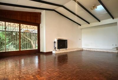 4 Bed House with En Suite in Kitisuru - 2