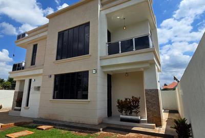 4 Bed House with En Suite at Mugutha - 2