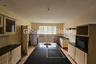 4 Bed House with En Suite in Karen - 2