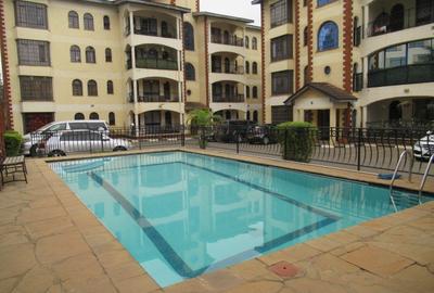 3 Bed Apartment with En Suite at Off Dennis Pritt Rd