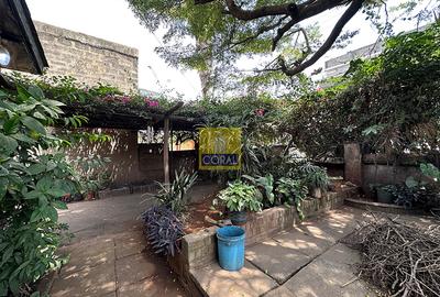 4 Bed House in Nairobi West - 2