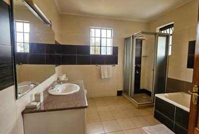 5 Bed House with En Suite at Gigiri - 4