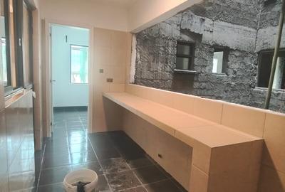 2 Bed Apartment with En Suite at Mvuli Rd - 4