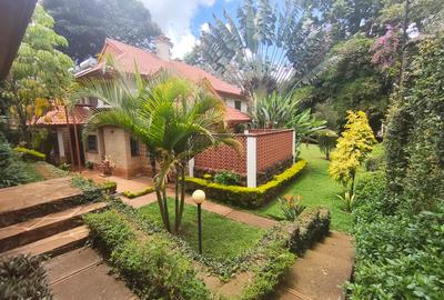 5 Bed Townhouse with En Suite in Rosslyn