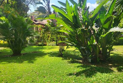 5 Bed Townhouse with En Suite in Rosslyn - 2
