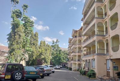 2 Bed Apartment with En Suite at Brookside Area