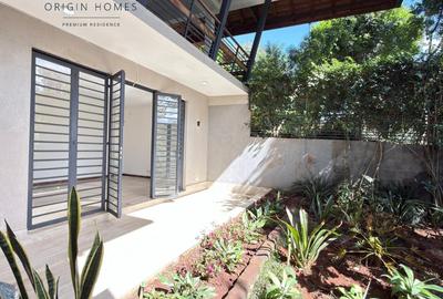 3 Bed House with En Suite at Rosslyn - 3