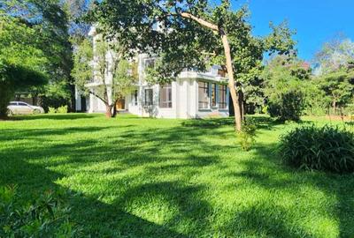 5 Bed Townhouse with En Suite in Karen