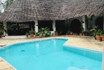 3 Bed Villa with En Suite in Mtwapa - 2
