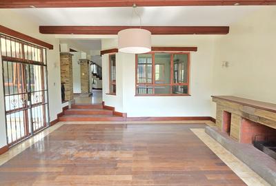 5 Bed Townhouse with En Suite in Runda - 4