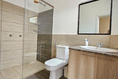 Furnished 1 Bed Apartment with En Suite in Riverside - 3