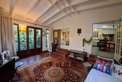 1 Bed House with Swimming Pool in Rosslyn - 3
