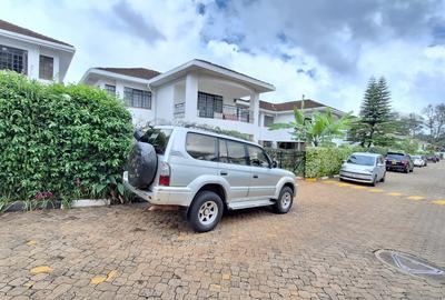 4 Bed Townhouse with En Suite at Kyuna - 2
