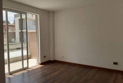 4 Bed Townhouse with En Suite in Lavington - 4